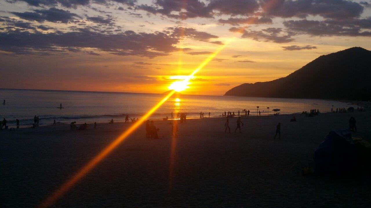 Maresias - Frente P/ Praia - Cond. Fechado - Piscina Aquecida!!!Wi Fi Exclusiva Sao Sebastiao  Bagian luar foto